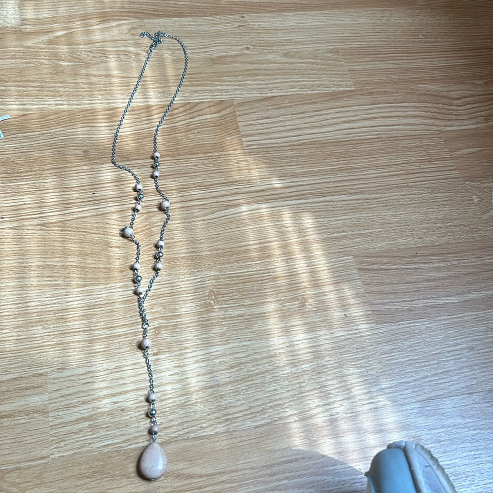 Women’s necklace